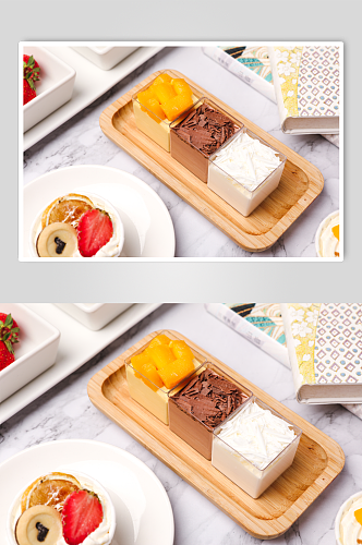 清新水果杯子蛋糕甜品美食摄影图片