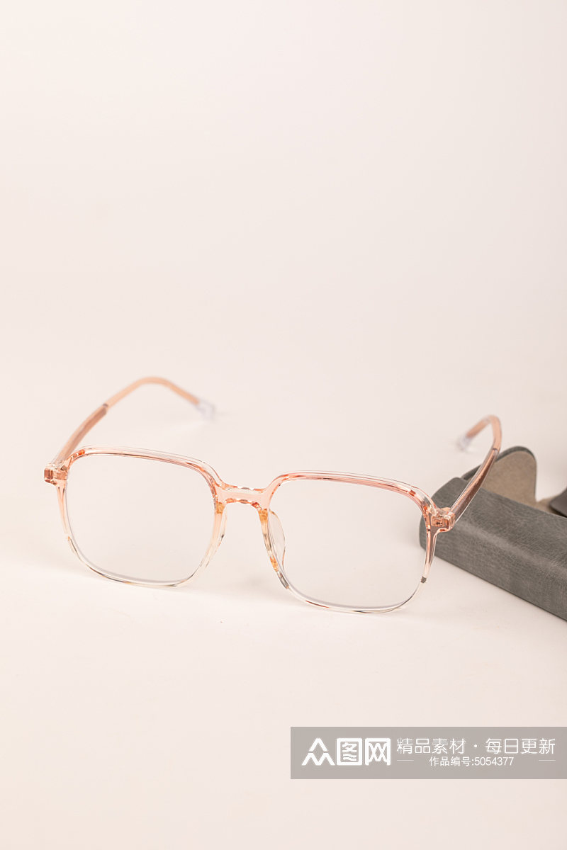 粉色边框眼镜预防近视眼镜配镜摄影图片素材
