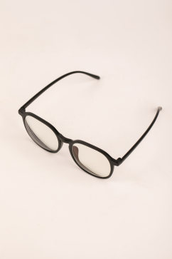 黑色边框眼镜预防近视眼镜配镜摄影图片