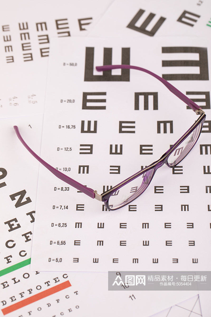 紫色边框眼镜预防近视眼镜配镜摄影图片素材