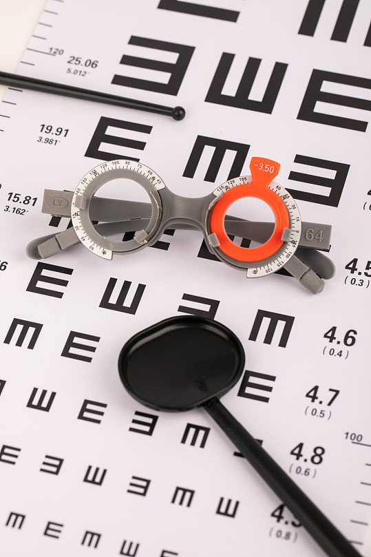视力矫正器眼镜预防近视眼镜配镜摄影图片