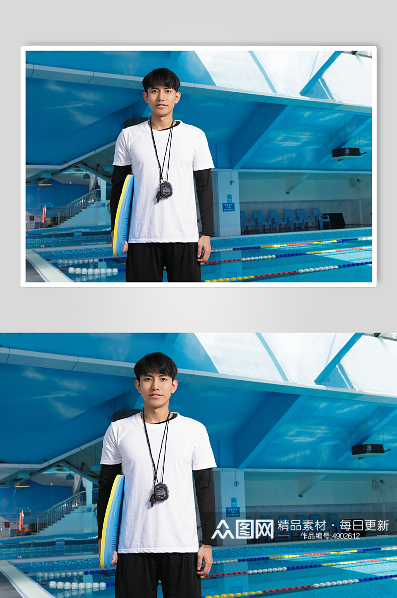 夏日男生手拿浮板游泳男教练人物摄影图片素材