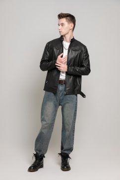 黑色夹克职场帅气时髦外国男生人物摄影图