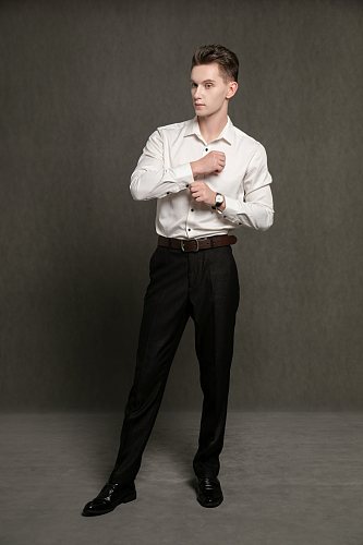 白色衬衫职场帅气时髦男生人物摄影图片