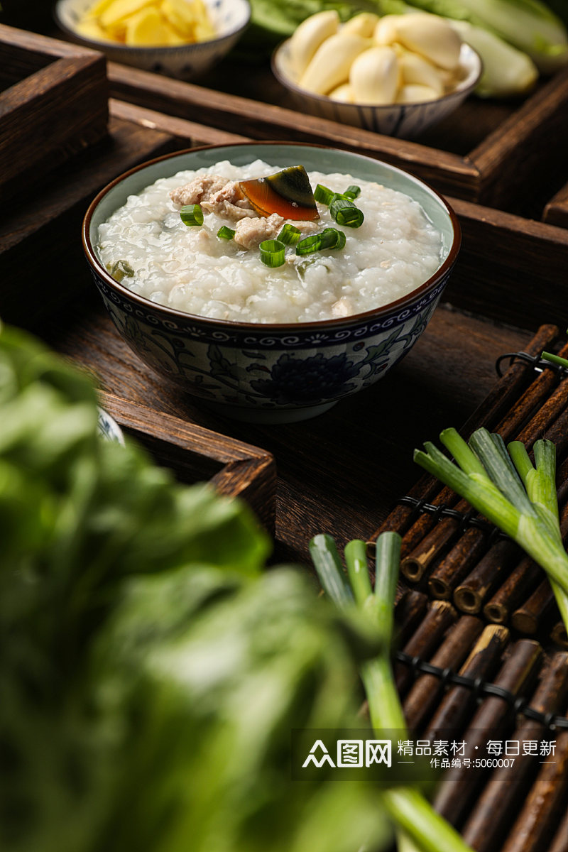 咸香皮蛋瘦肉粥粥类美食摄影图片素材