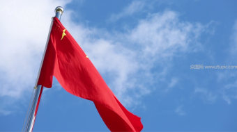 五星红旗飘扬实拍-众图网