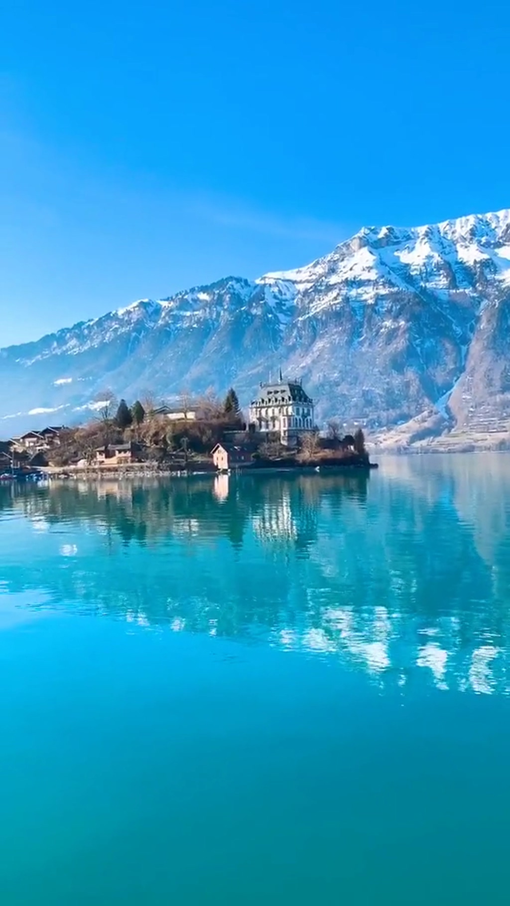 湖泊雪山大自然风光风景自媒体实拍