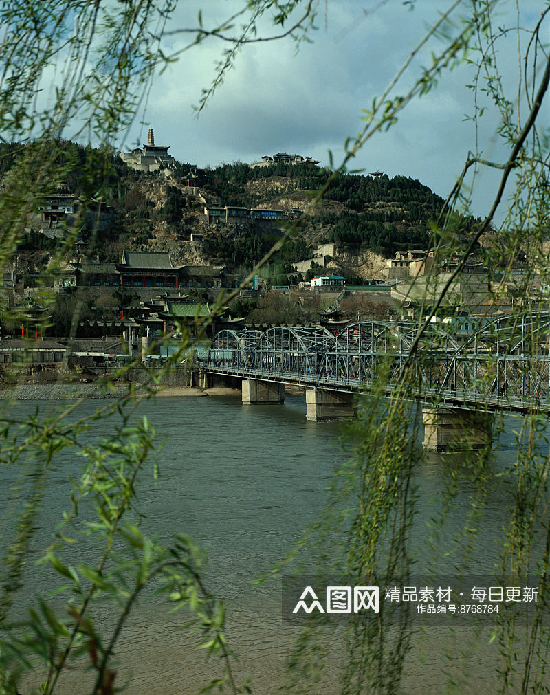 山水湖畔高清自然风景画素材