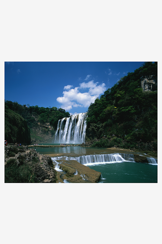 瀑布流水自然风景画