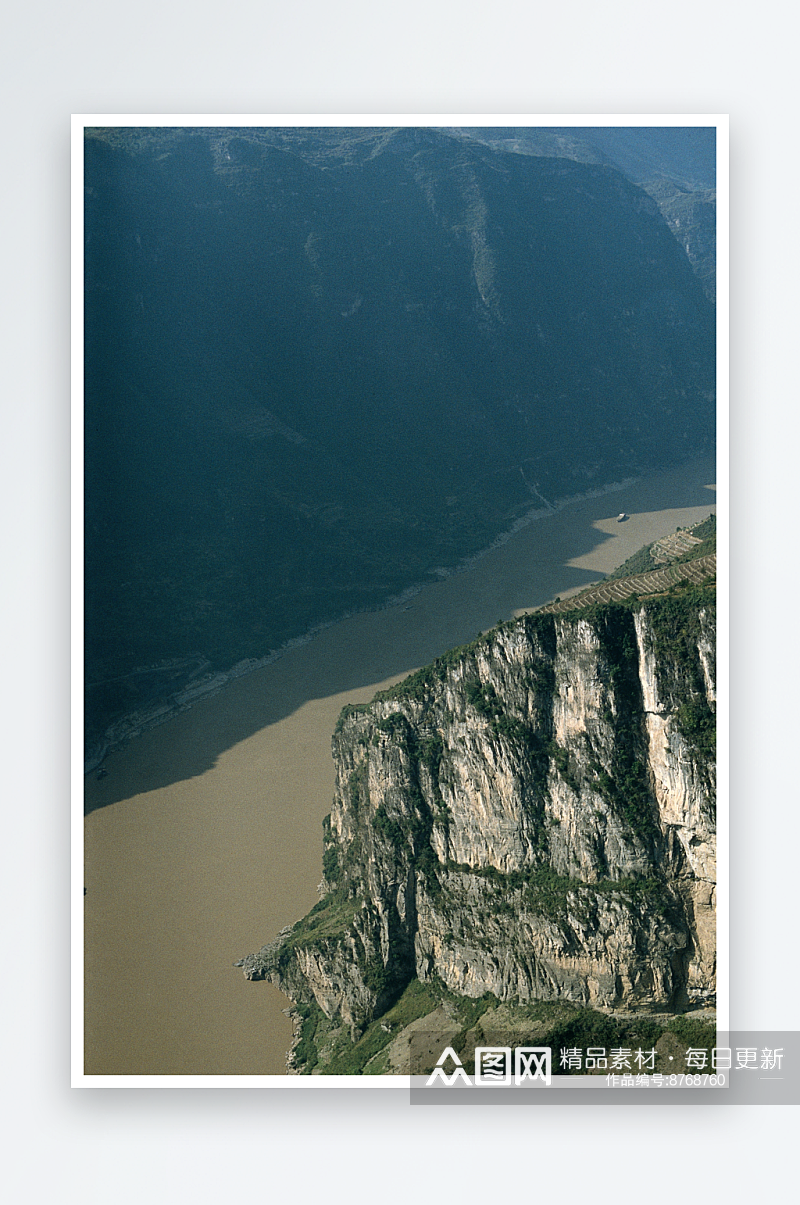 山水湖畔高清自然风景画素材