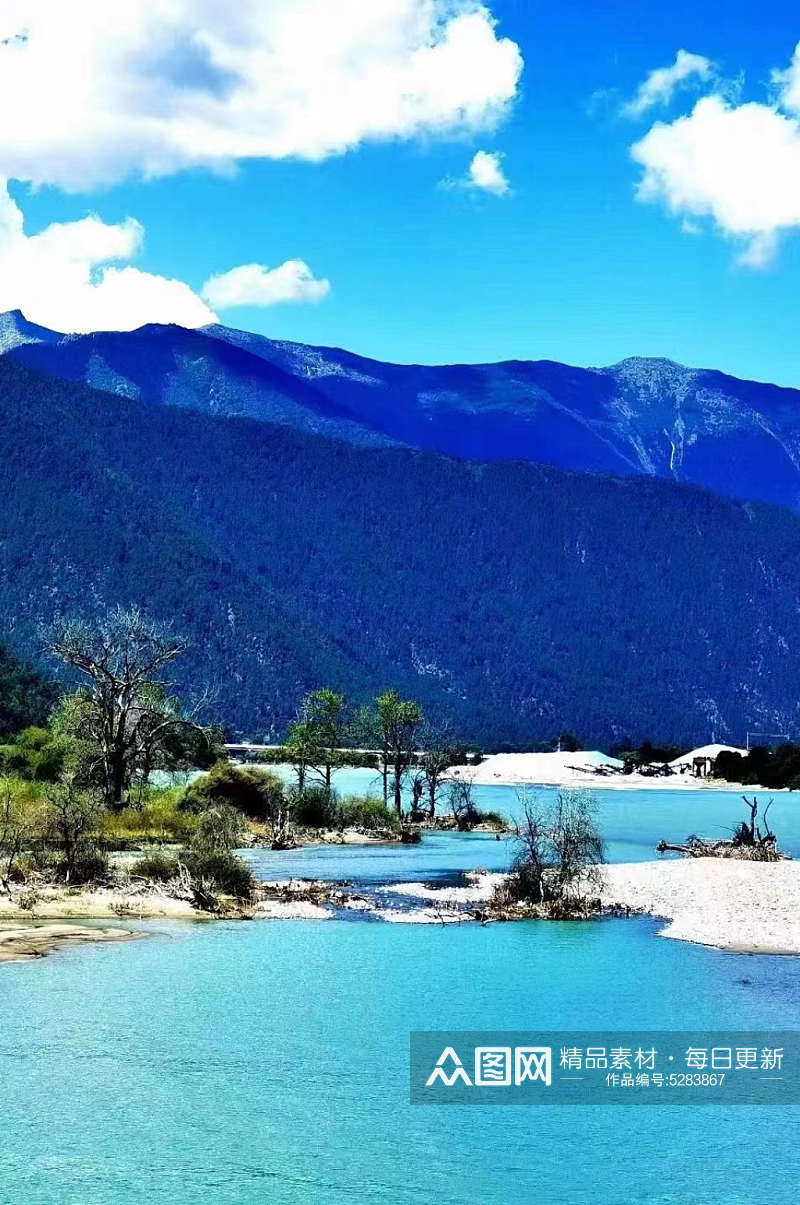 西藏林芝风景图蓝天白云素材