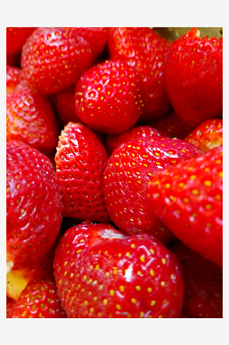 新鲜草莓唯美图片