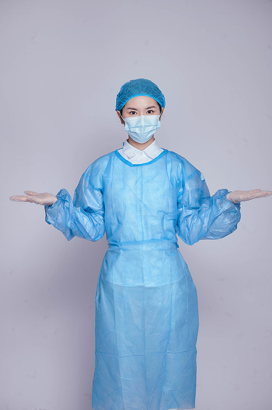 护士医生医务人员人物摄影图片防护服抗疫医务人员人物拿病历本摄影