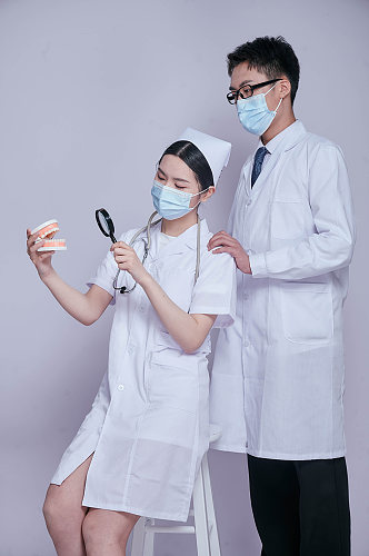 牙医牙科医生医务人员人物摄影图片双人