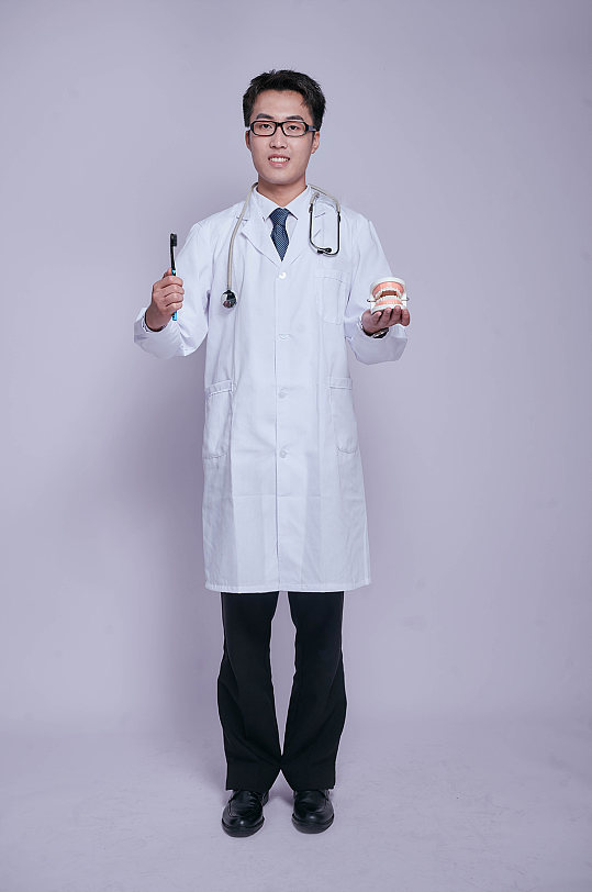 牙医牙科医生爱护牙齿医务人员人物摄影图片