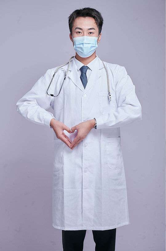 医院医疗医生比心医务人员人物摄影图片高清白大褂医生医务人员人物