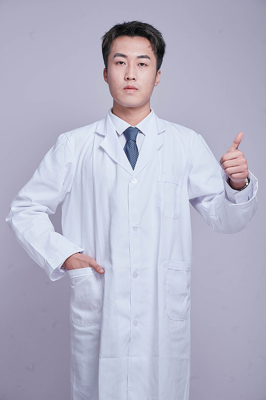 高清白大褂医生医务人员人物摄影图片点赞