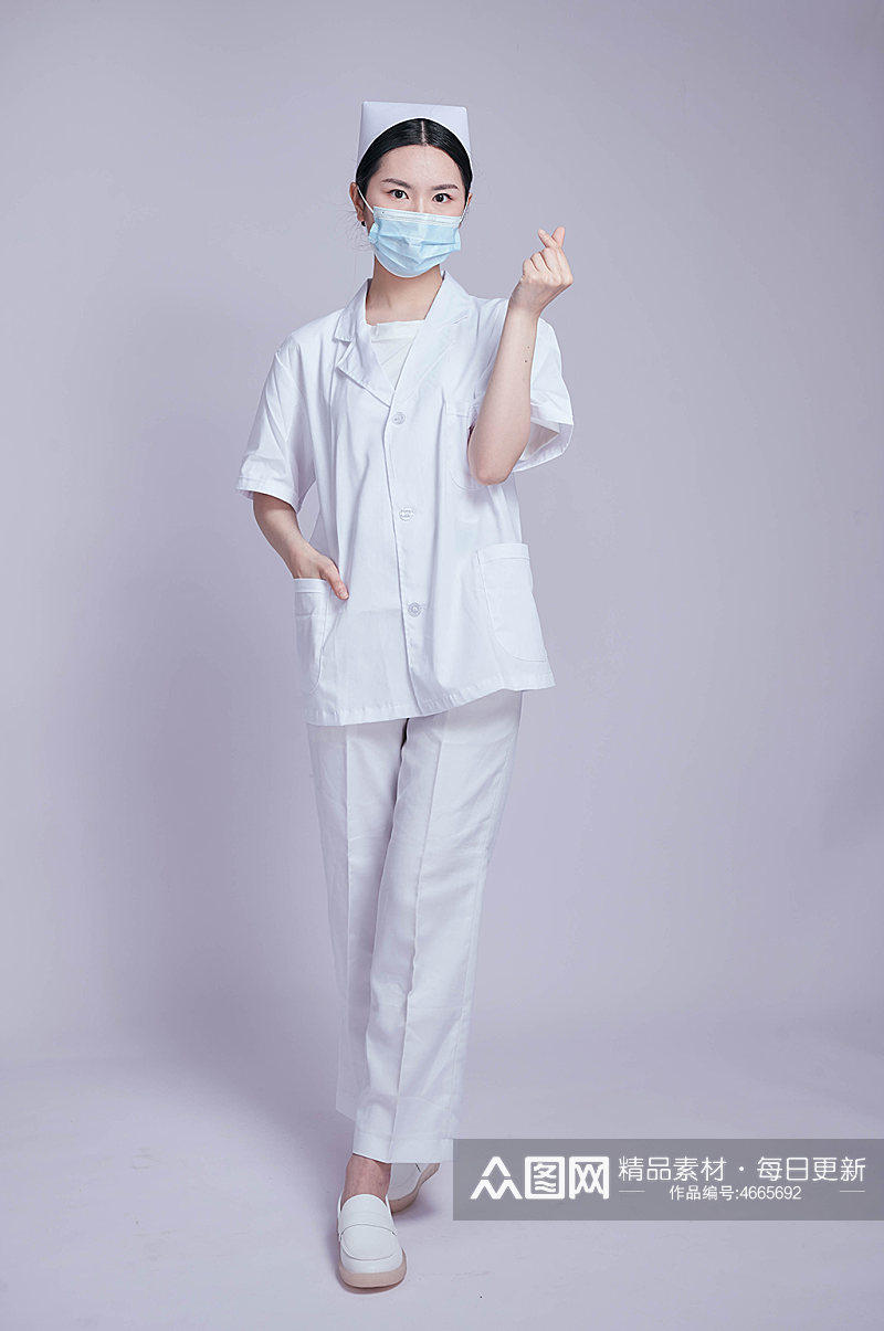 医院护士口罩医疗医务人员人物摄影图片比心素材