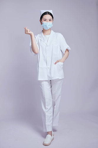 医院护士口罩医疗医务人员人物摄影图片比心