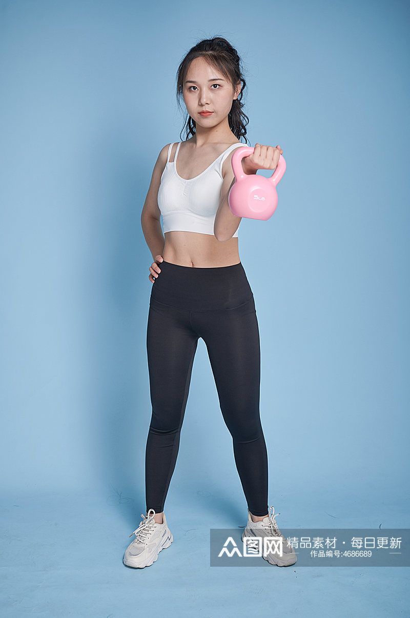体育运动女生壶铃健身人物摄影图素材