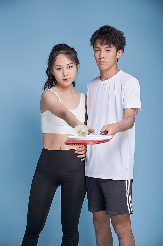 体育运动羽毛球男女健身人物摄影图