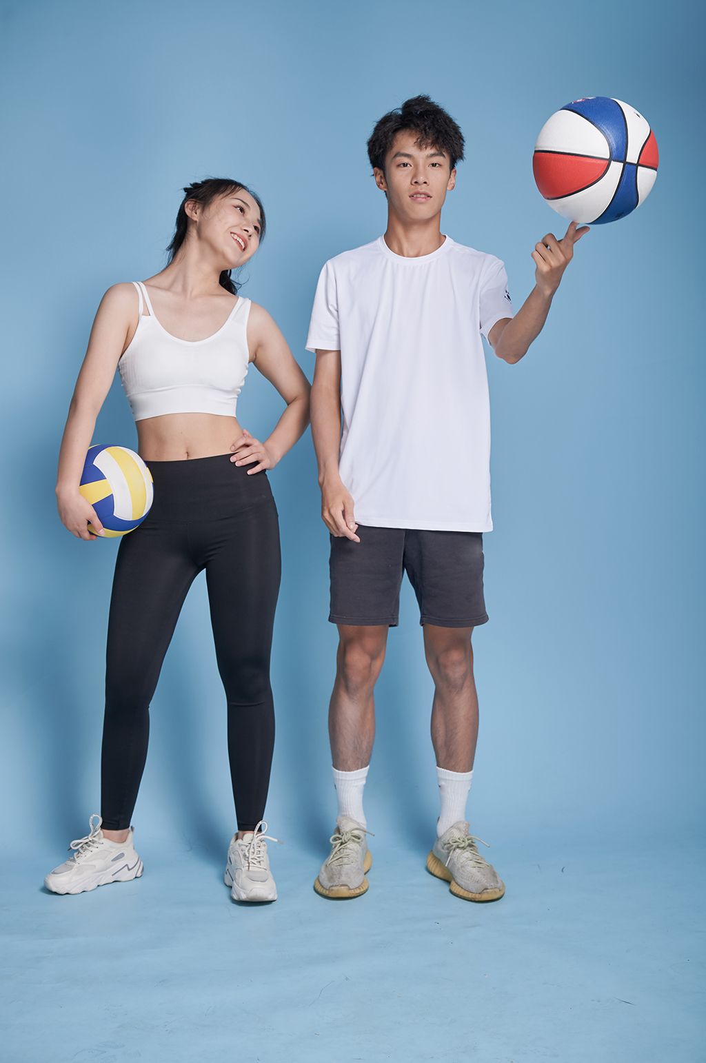 篮球排球体育球类运动健身人物摄影图