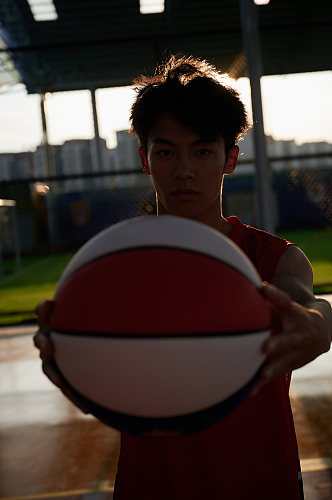 篮球男生体育运动健身人物剪影摄影图