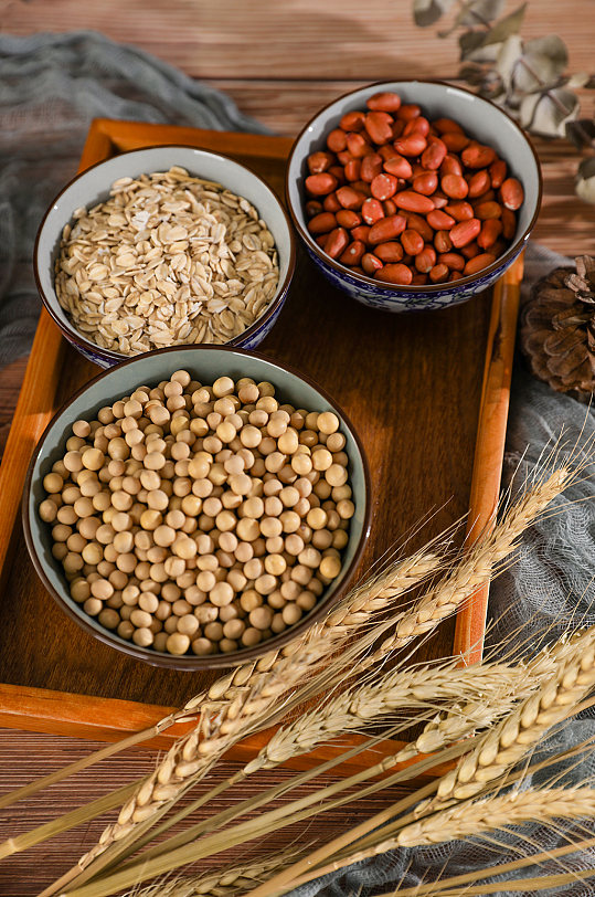 燕麦花生黄豆杂粮粥营养五谷杂粮摄影图片-众图网