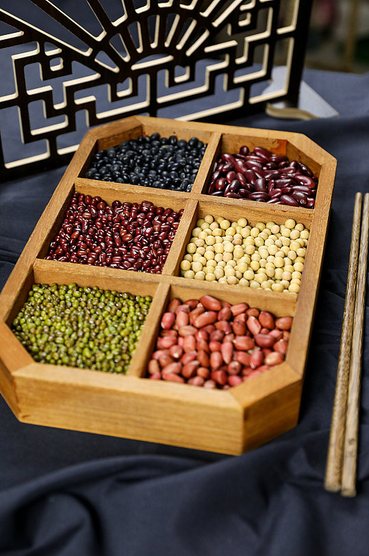 红豆绿豆黄豆粮食营养五谷杂粮摄影图片-众图网