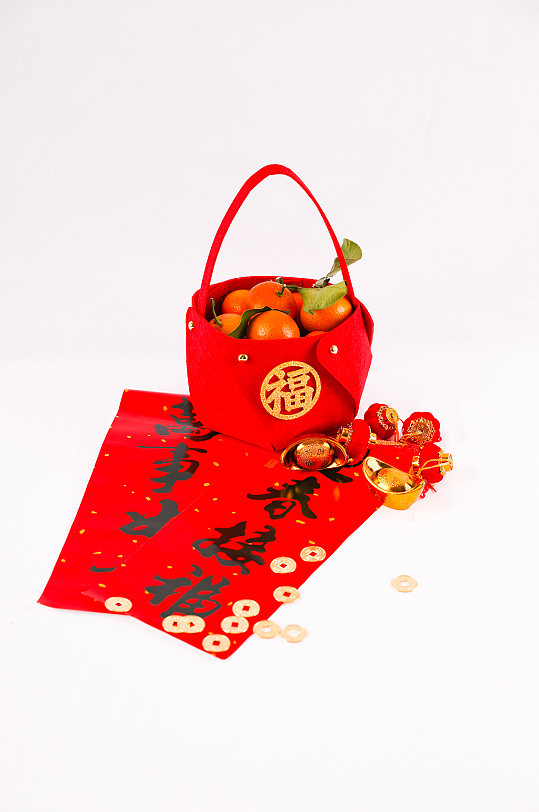 红色对联橘子新年春节物品元素摄影图片