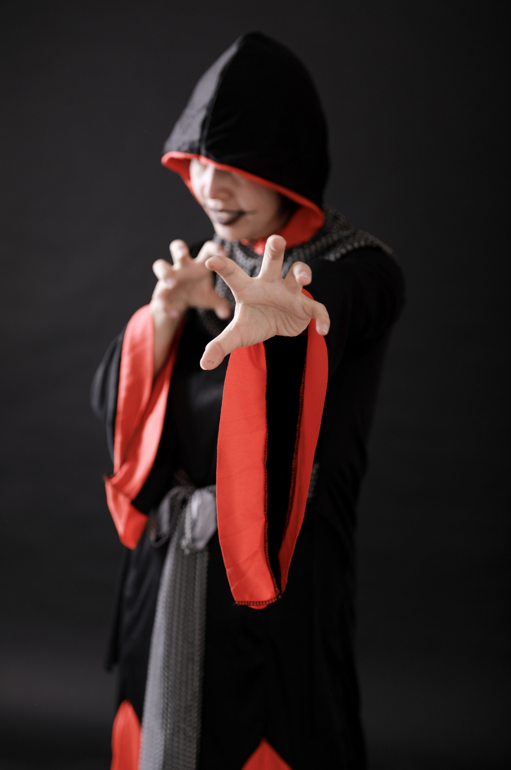 魔爪万圣节女巫人物摄影图素材