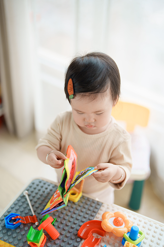 书本婴幼儿早教摄影图