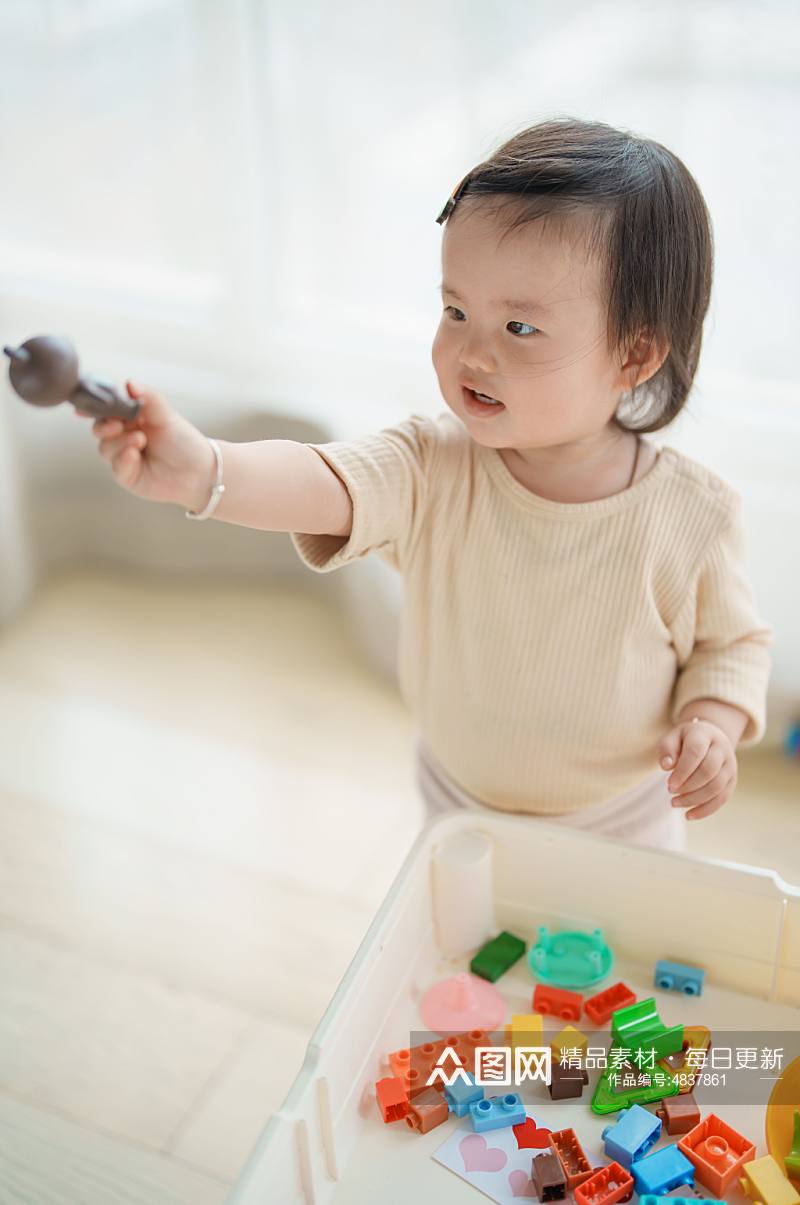 可爱的婴幼儿早教摄影图素材