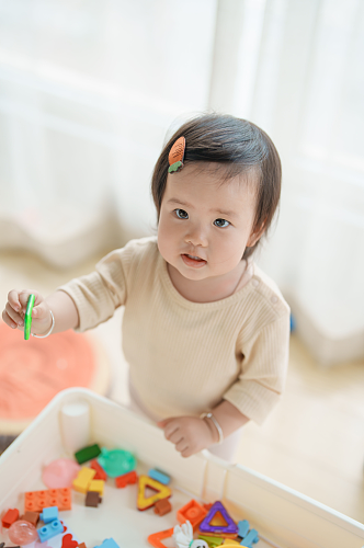 可爱婴幼儿早教人物摄影图片