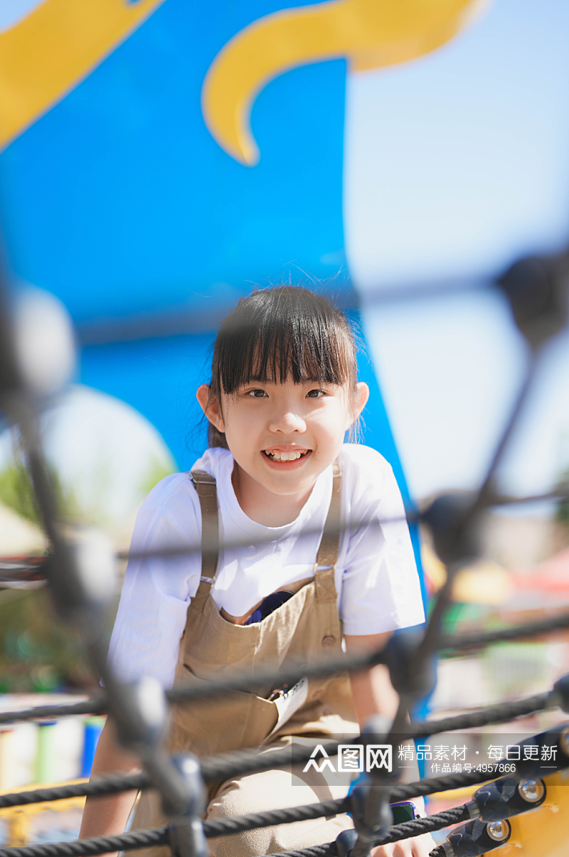 夏季女孩穿搭摄影图素材