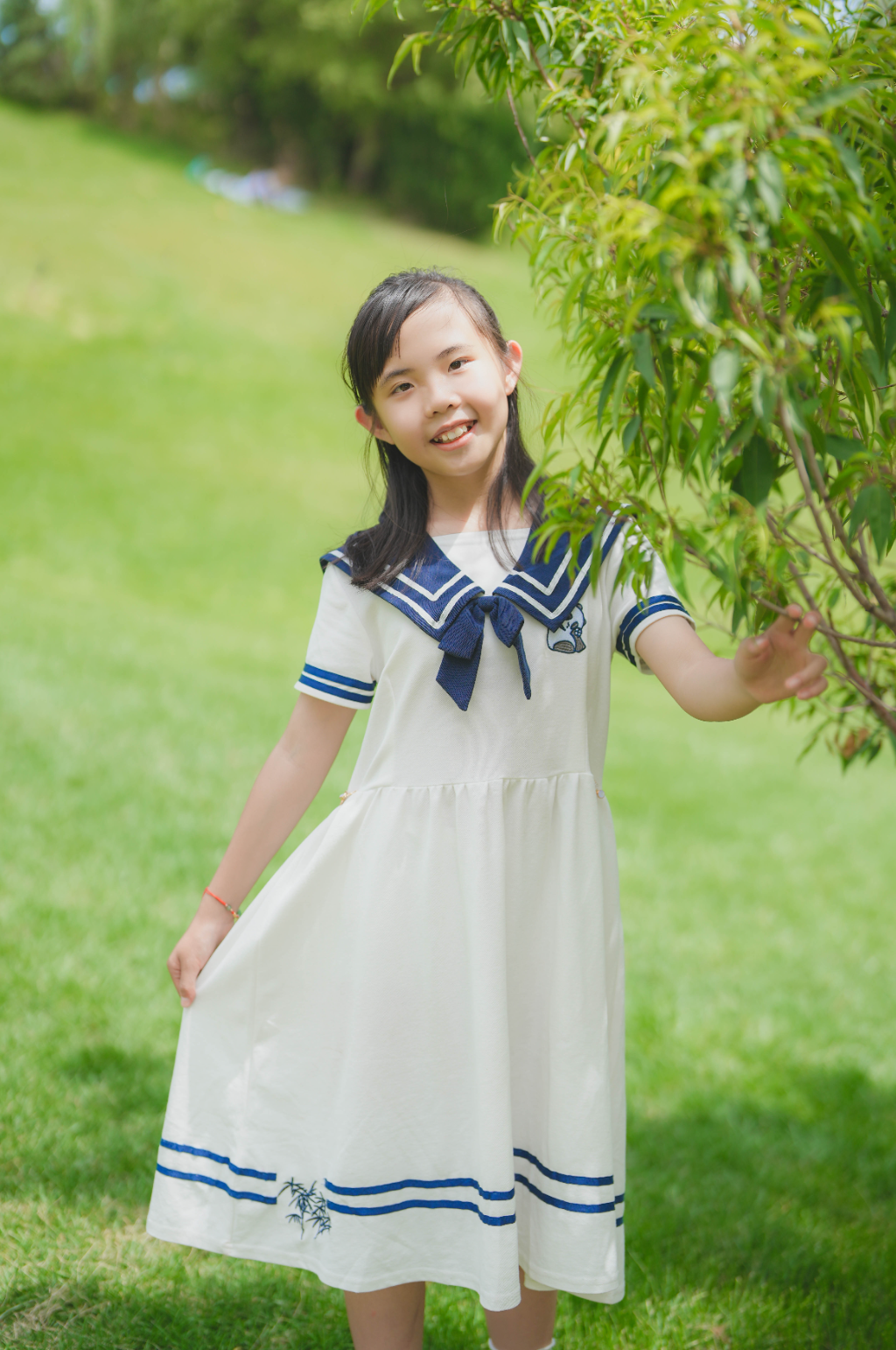 可爱时尚夏季女孩学生装穿搭摄影图素材