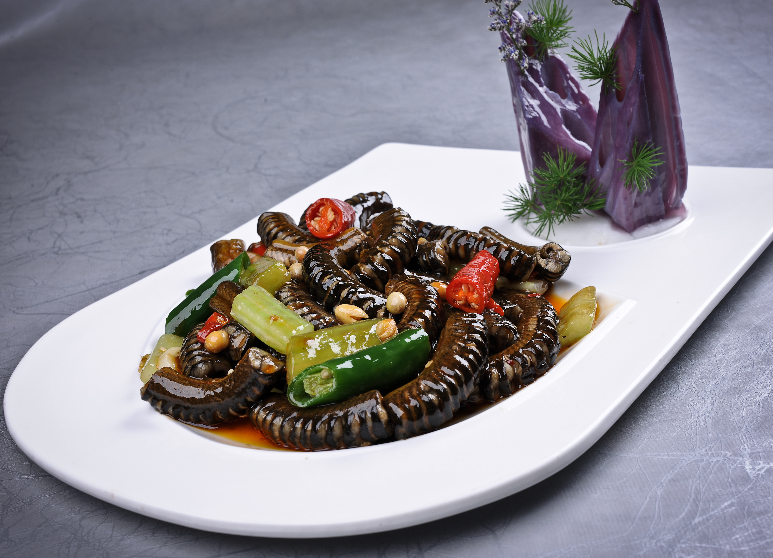 香辣鳝段元例美食高清摄影图素材