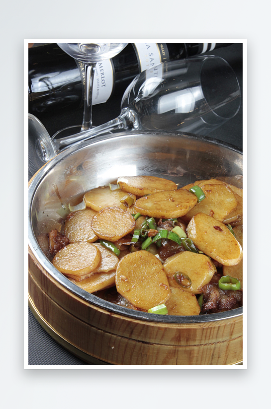 大盆有机土豆美食高清摄影图