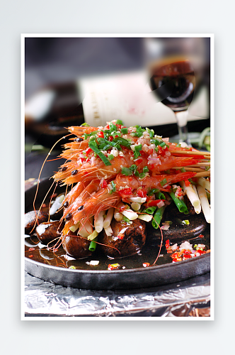 热铁板石烤大虾美食高清摄影图
