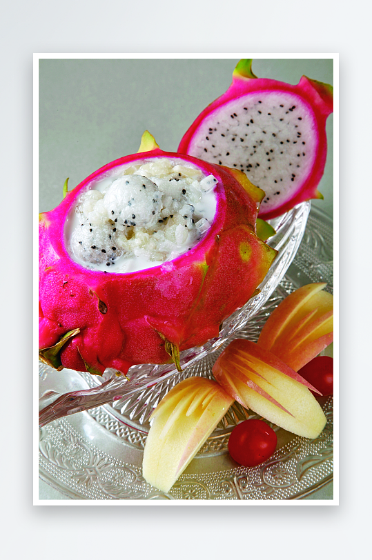 火龙果炖雪蛤美食高清摄影图