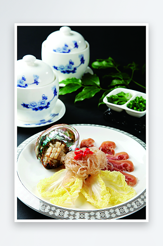 羊肉汤烩鲍鱼美食高清摄影图