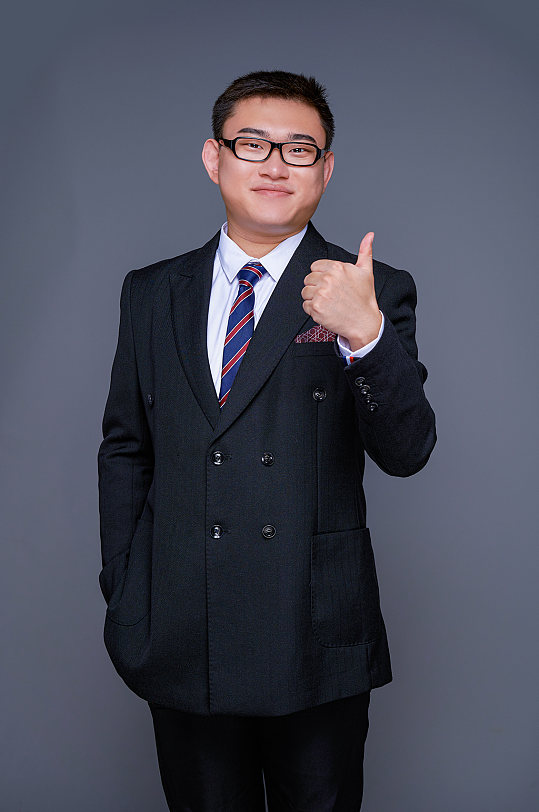 职场商业商务西装职业人物摄影精修图片-众图网