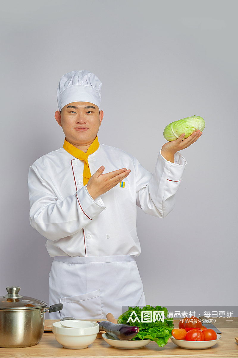 餐饮职场商业厨师服人物拿蔬菜摄影图片素材