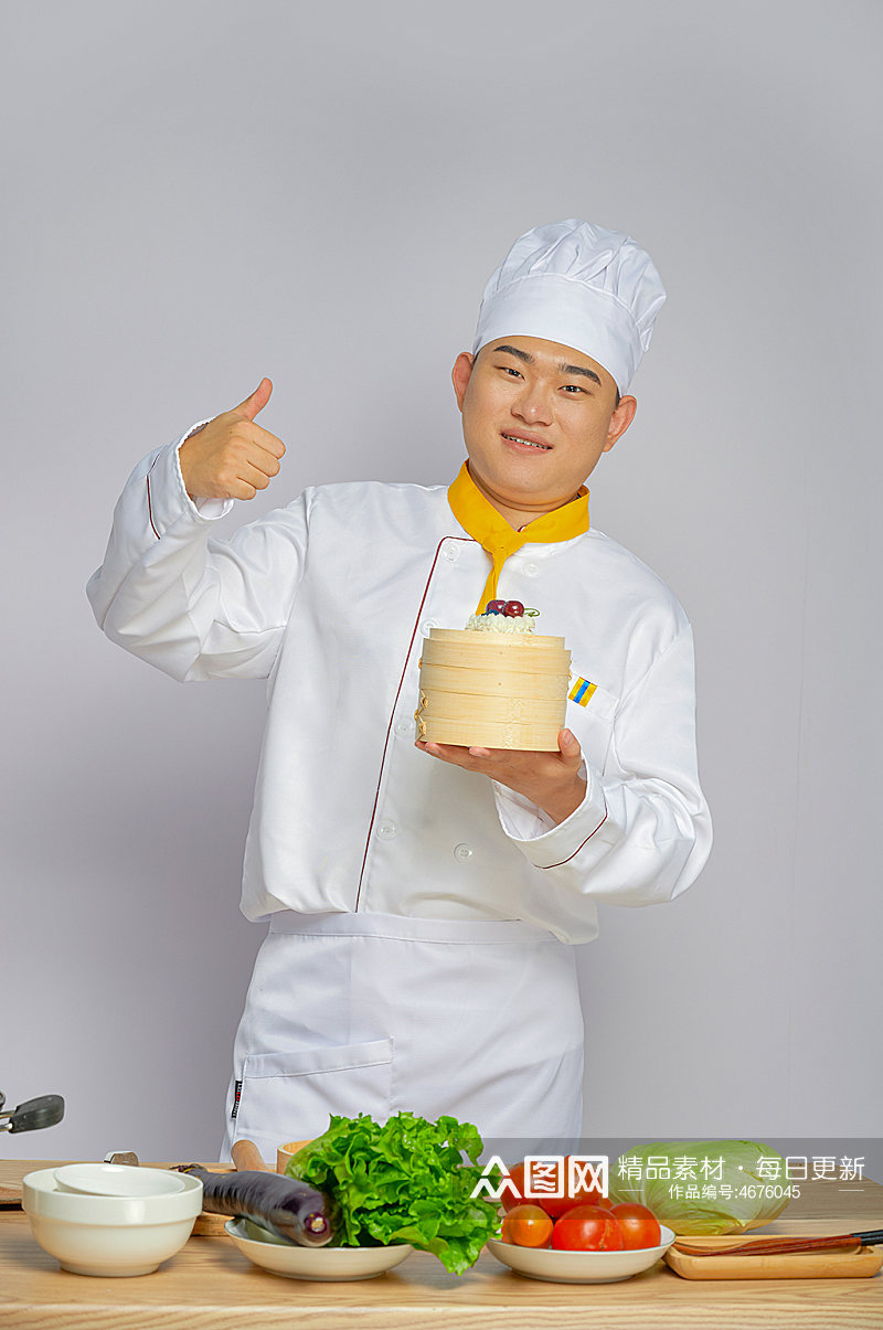 餐饮职场商业厨师服美食人物摄影拿蒸笼图片素材