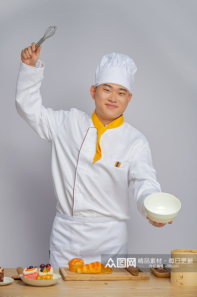 餐饮职场商业厨师服人物端碗摄影图片素材