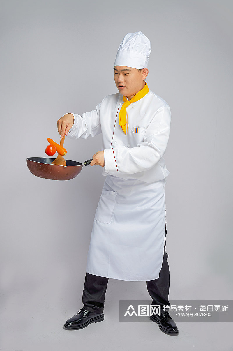 餐饮职场商业厨师服人物拿锅勺子摄影图片素材