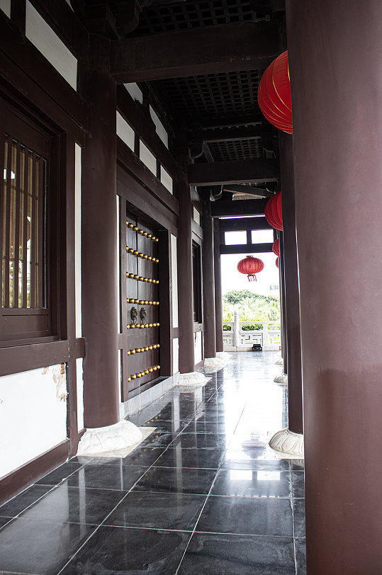 中式走廊红色灯笼风景摄影图素材