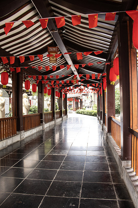 中式走廊红灯笼石雕风景摄影图素材