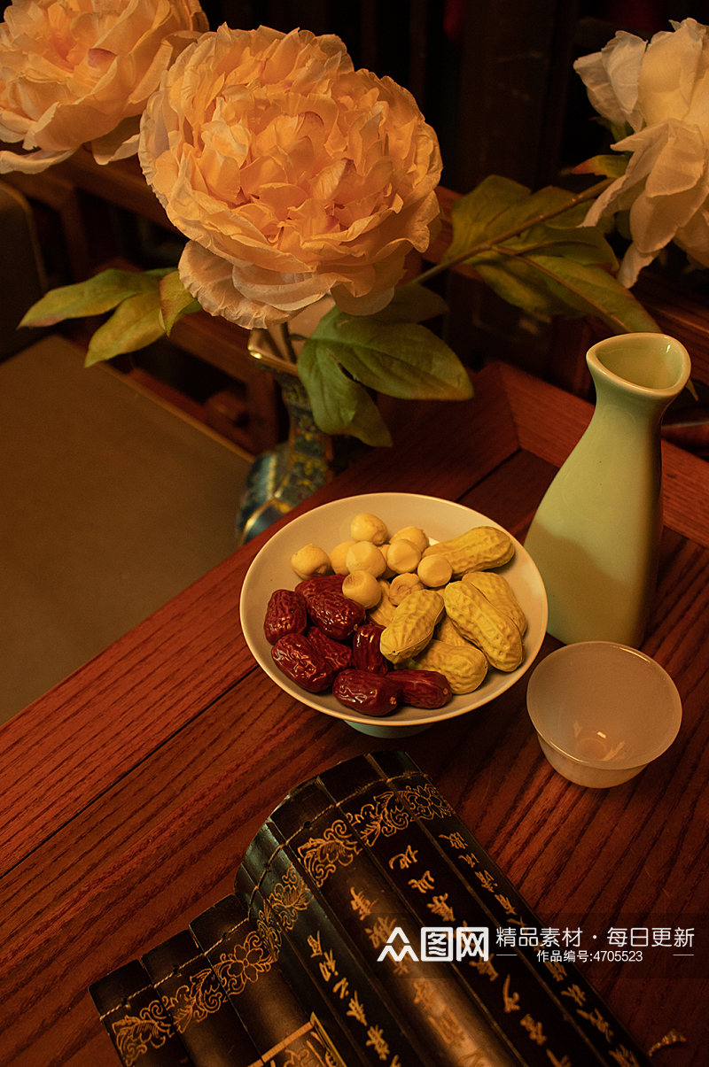 中秋节赏月茶几茶月饼书简风景摄影图素材素材