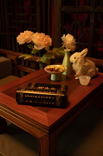 中秋节赏月牡丹花月饼兔子风景摄影图素材